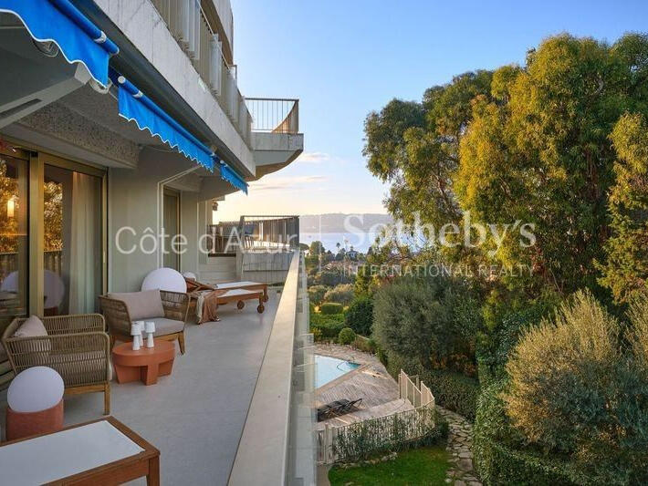 Apartment cap-d-antibes - 5 bedrooms - 281m²