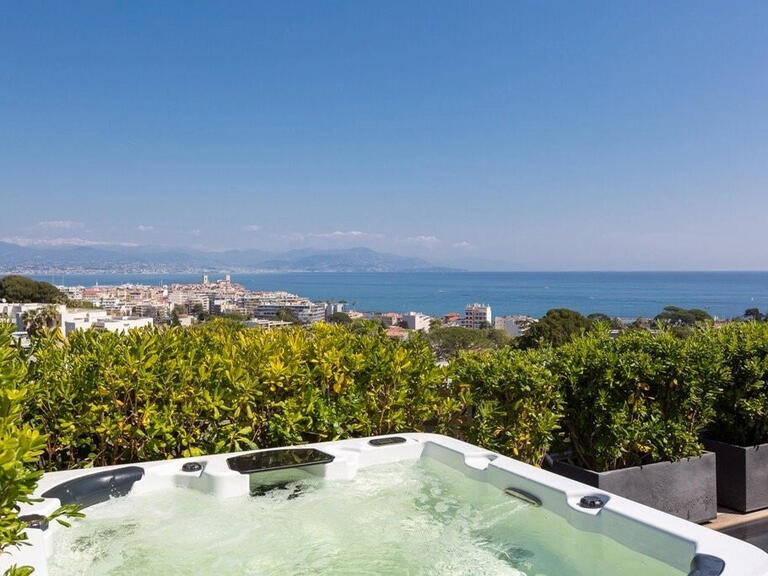 Apartment cap-d-antibes - 3 bedrooms - 142m²