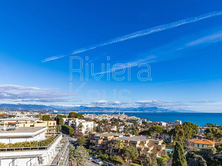 Appartement Cap-d-antibes - 3 chambres - 142m²