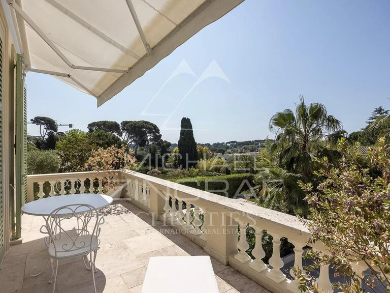 Maison Cap-d-antibes - 4 chambres - 200m²