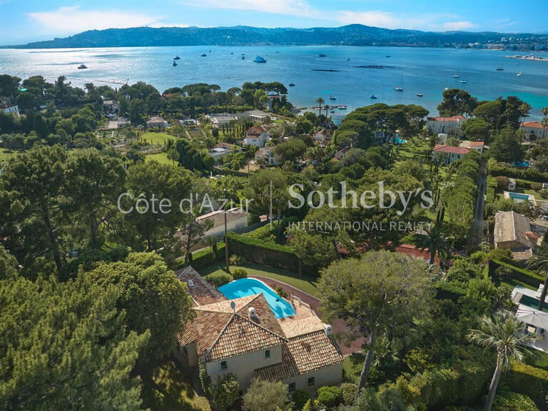 Maison Cap-d-antibes - 6 chambres - 419m²