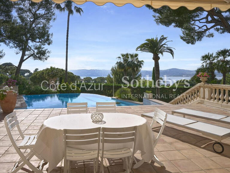 Maison Cap-d-antibes - 6 chambres - 419m²