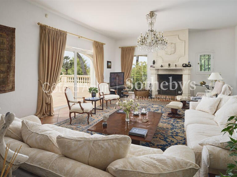 Maison Cap-d-antibes - 6 chambres - 419m²