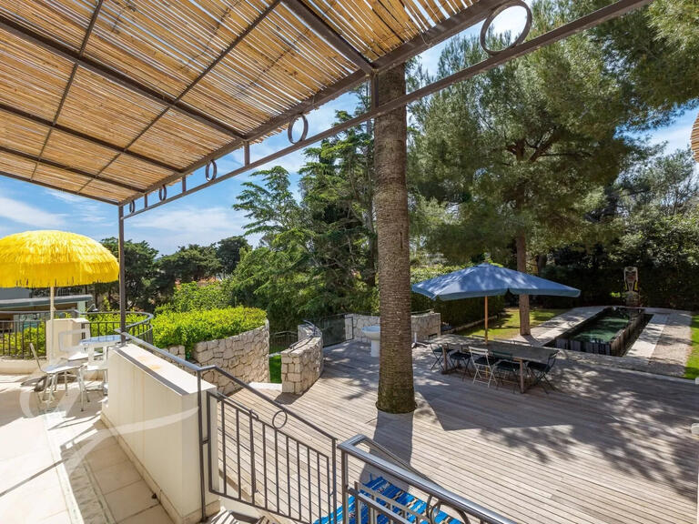 Propriété Cap-d-antibes - 6 chambres - 400m²