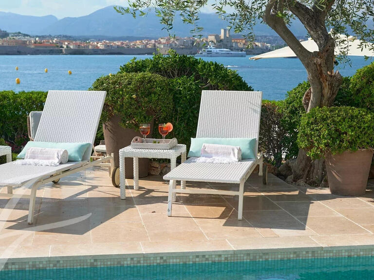 Propriété Cap-d-antibes - 5 chambres - 470m²