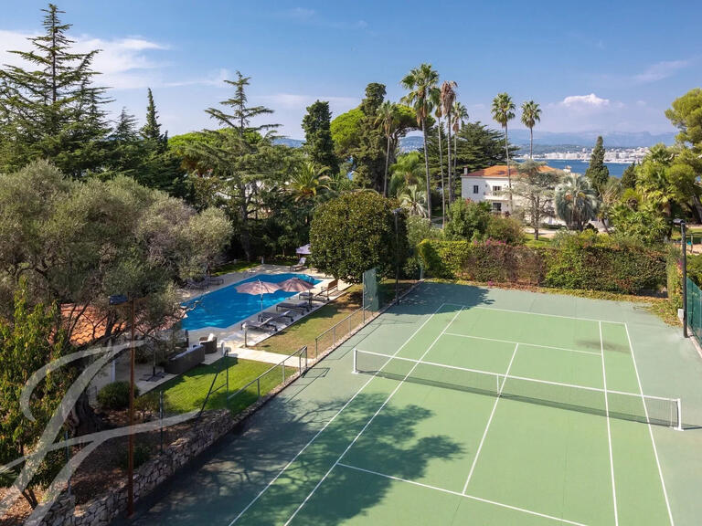 Propriété Cap-d-antibes - 10 chambres - 600m²