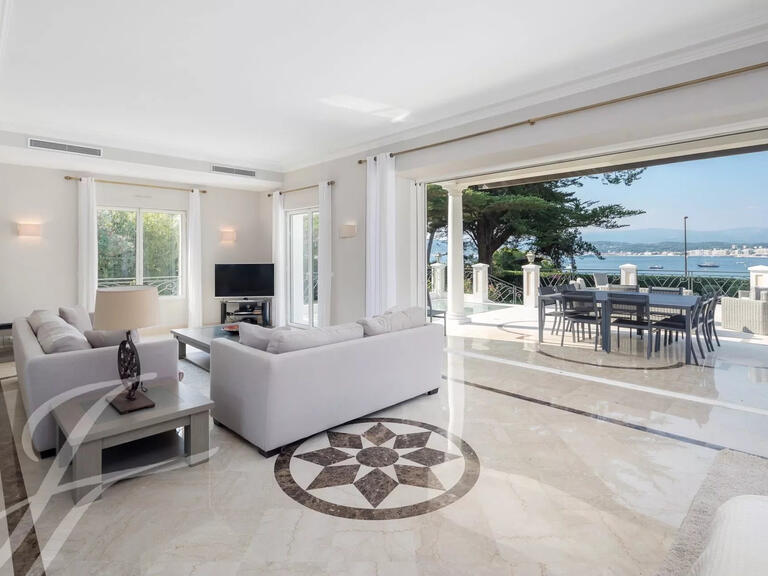 Propriété Cap-d-antibes - 10 chambres - 600m²