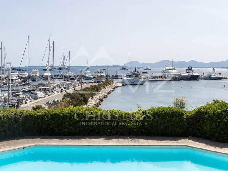 Villa Cap-d-antibes - 3 chambres - 200m²