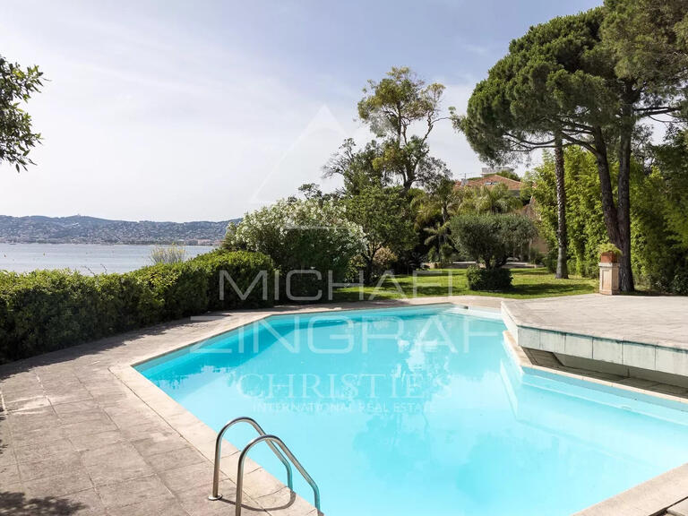 Villa avec Vue mer Cap-d-antibes - 3 chambres - 200m²