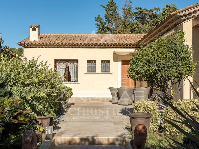 Villa Cap-d-antibes - 5 chambres - 226m²