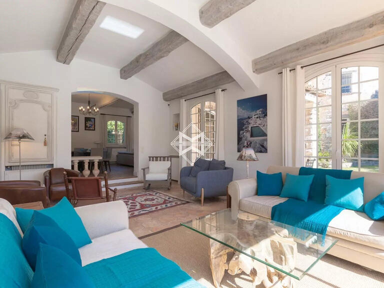 Villa Cap-d-antibes - 5 chambres - 300m²