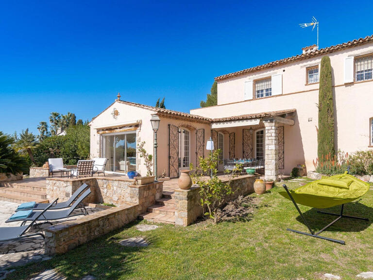 Villa cap-d-antibes - 5 bedrooms - 300m²