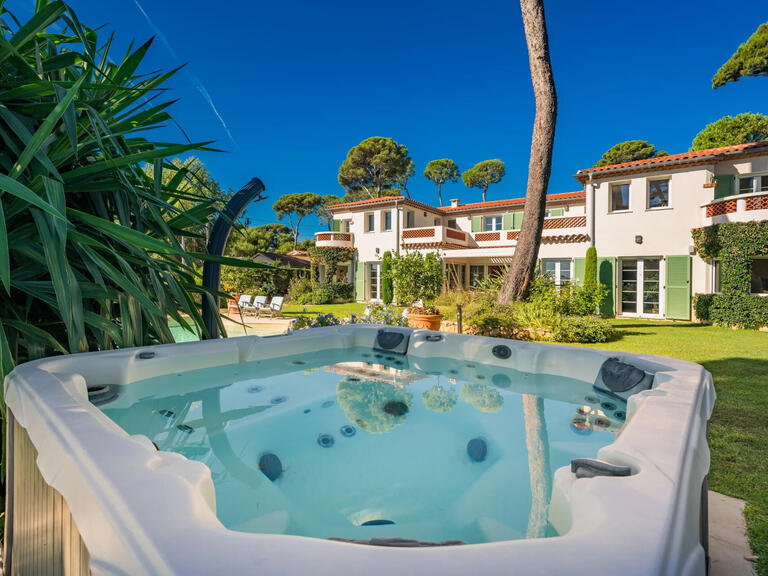 Villa cap-d-antibes - 5 bedrooms - 350m²