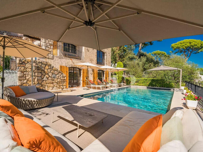 Villa Cap-d-antibes - 5 chambres - 263m²