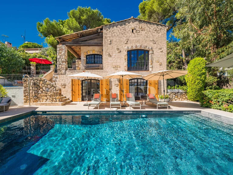 Villa Cap-d-antibes - 5 chambres - 263m²