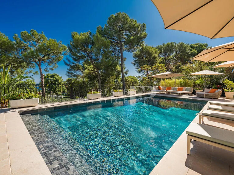 Villa Cap-d-antibes - 5 chambres - 263m²