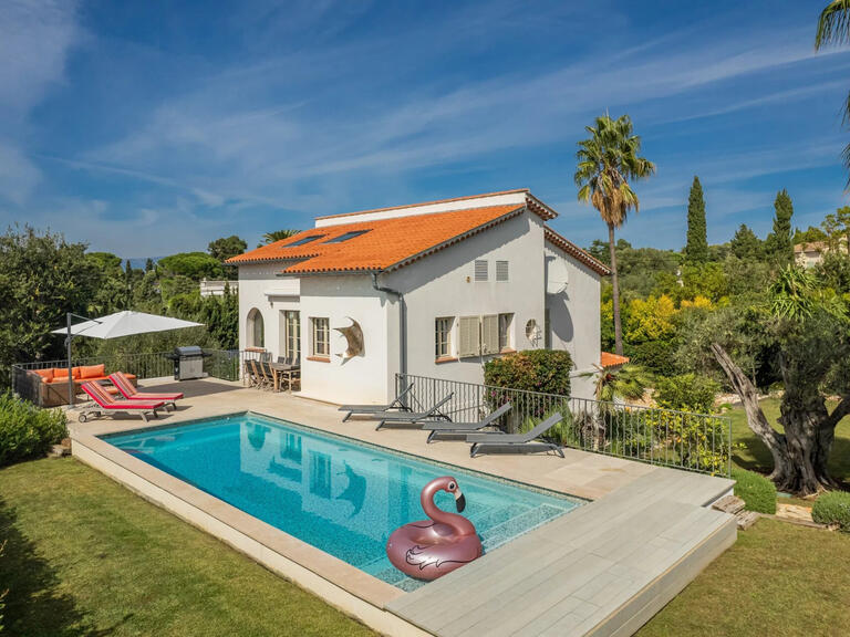 Villa Cap-d-antibes - 5 chambres - 215m²