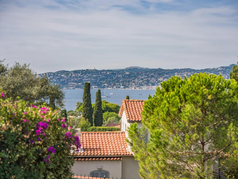 Villa cap-d-antibes - 5 bedrooms - 215m²