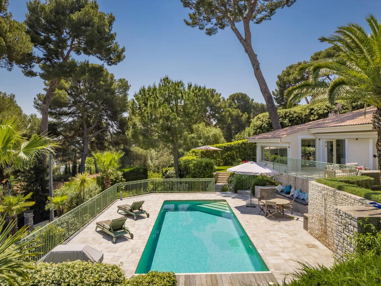 Villa Cap-d-antibes - 4 chambres - 167m²