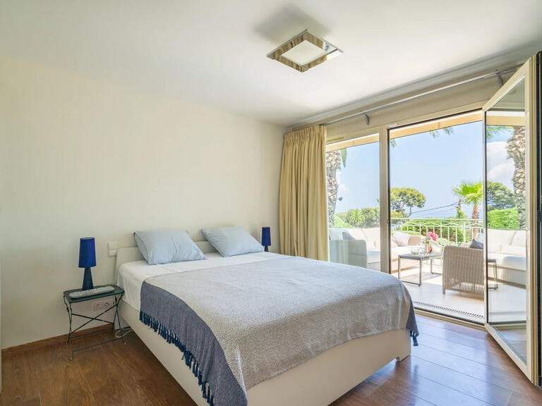 Villa Cap-d-antibes - 4 chambres - 167m²