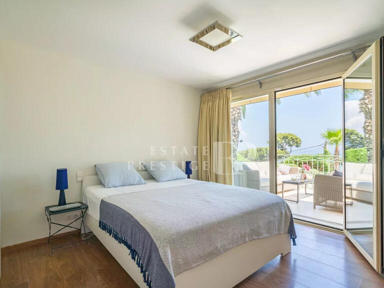 Villa Cap-d-antibes - 4 chambres - 167m²