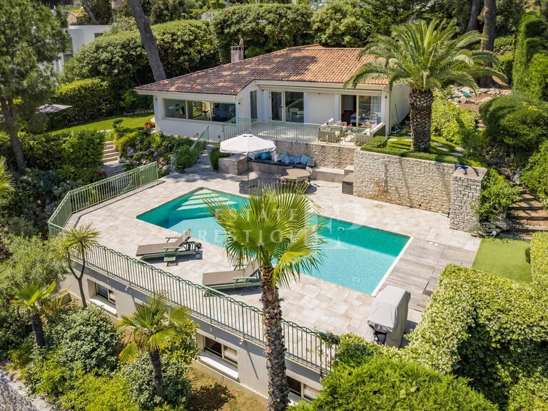 Villa Cap-d-antibes - 4 chambres - 167m²