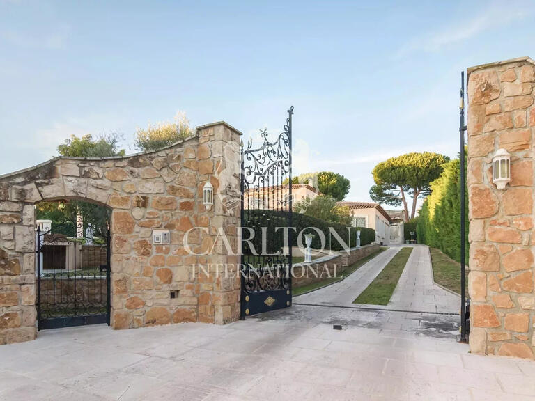 Villa cap-d-antibes - 5 bedrooms - 461m²