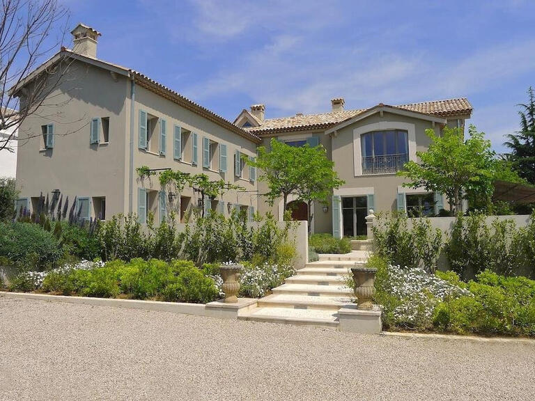 Villa Cap-d-antibes - 6 chambres - 598m²