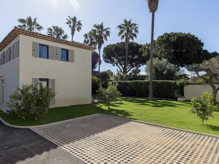 Villa Cap-d-antibes - 3 chambres - 167m²