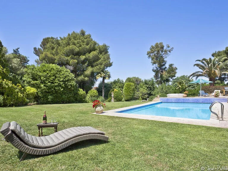 Villa Cap-d-antibes - 263m²