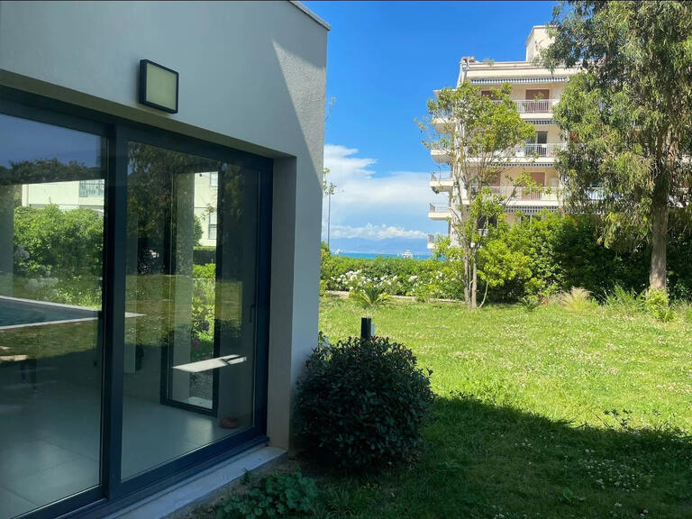 Villa Cap-d-antibes - 3 chambres - 165m²