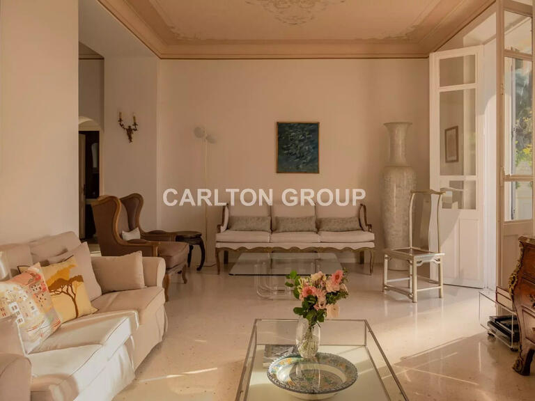 Villa Cap-d-antibes - 6 chambres - 250m²