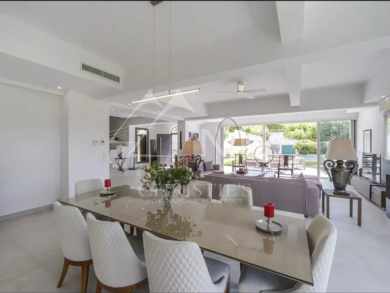 Villa Cap-d-antibes - 6 chambres - 385m²