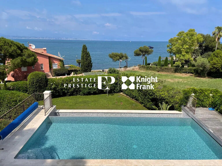 Villa Cap-d-antibes - 5 chambres - 300m²