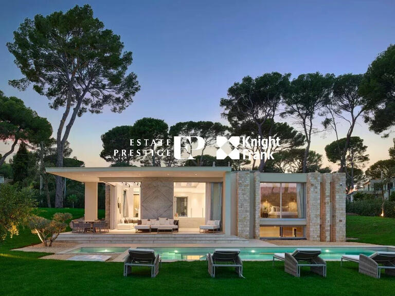 Villa cap-d-antibes - 4 bedrooms - 330m²