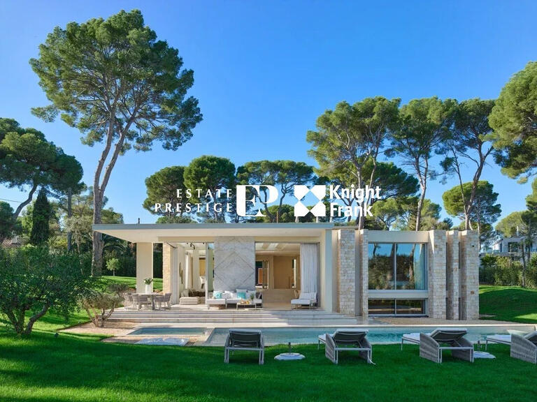 Villa Cap-d-antibes - 4 chambres - 330m²