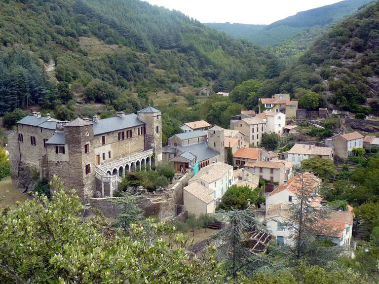 Castle Carcassonne - 9 bedrooms - 565m²