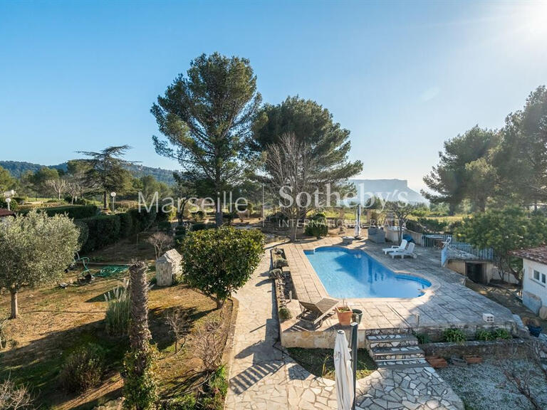 House Carnoux-en-Provence - 4 bedrooms - 300m²