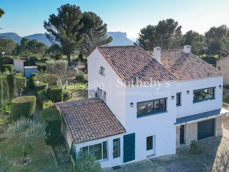 House Carnoux-en-Provence