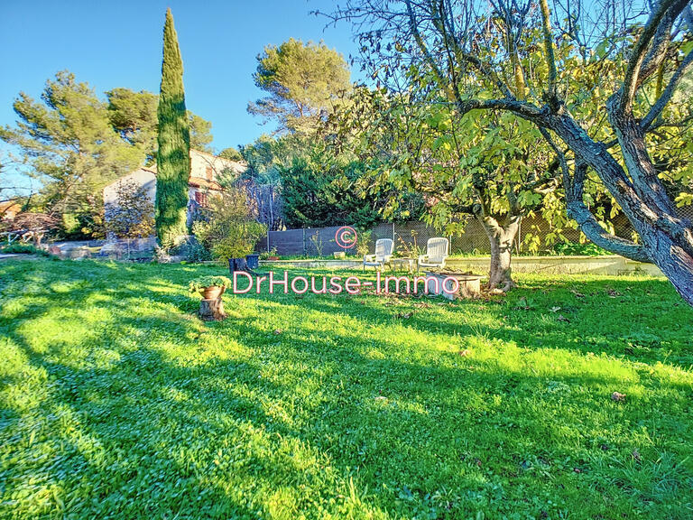 Villa Carnoux-en-Provence - 4 chambres - 150m²