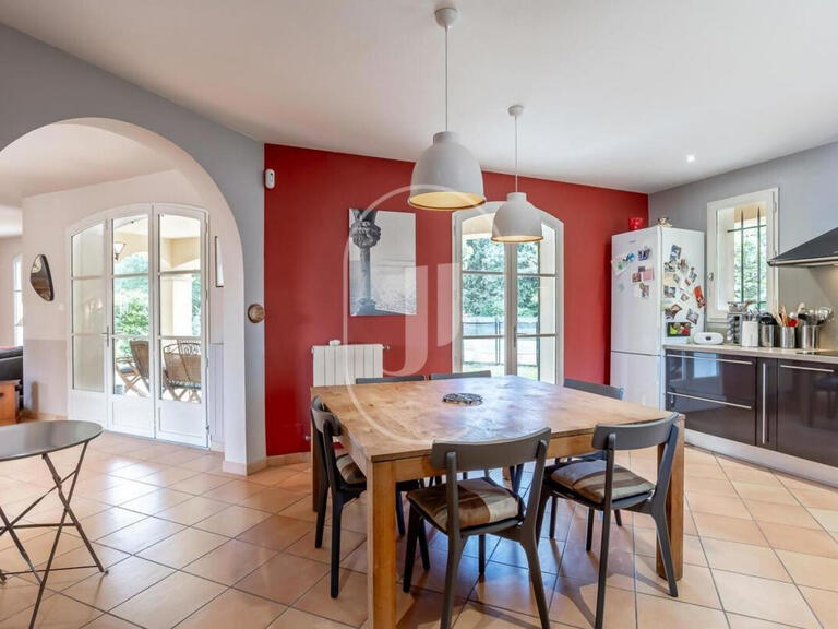 Villa Carpentras - 4 bedrooms - 191m²