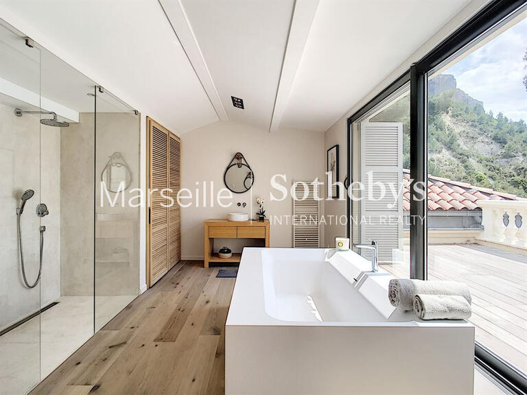 Maison Cassis - 12 chambres - 600m²