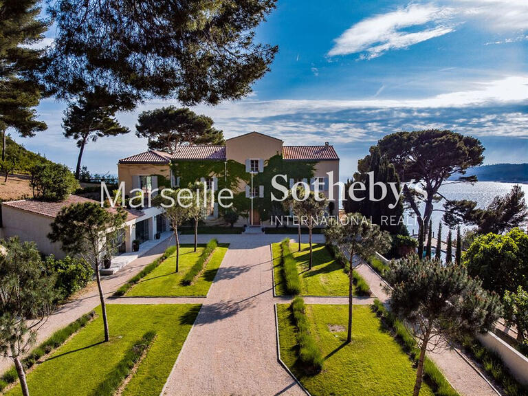 Maison Cassis - 12 chambres - 600m²