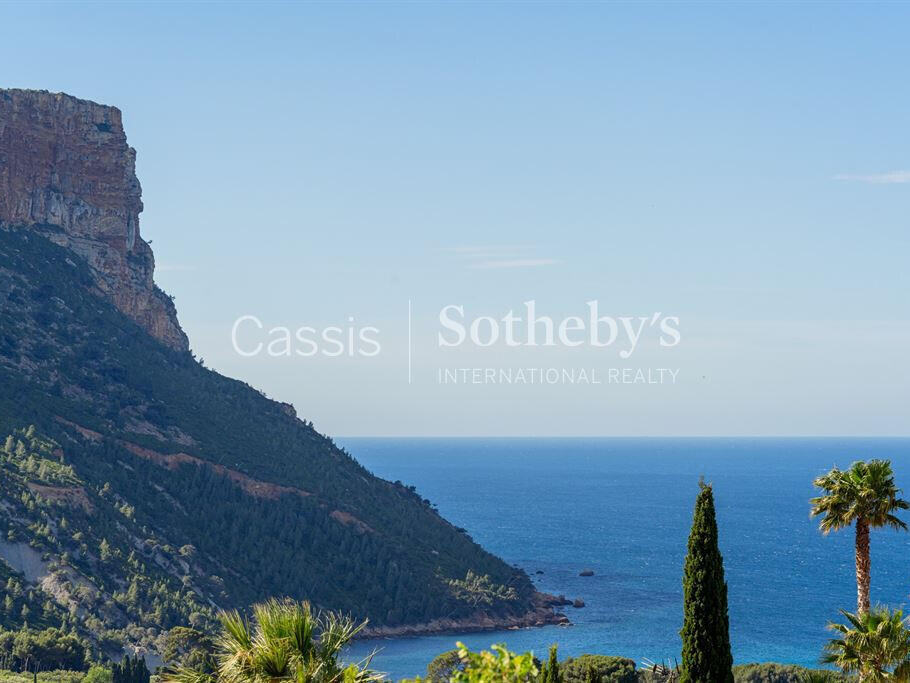 House Cassis