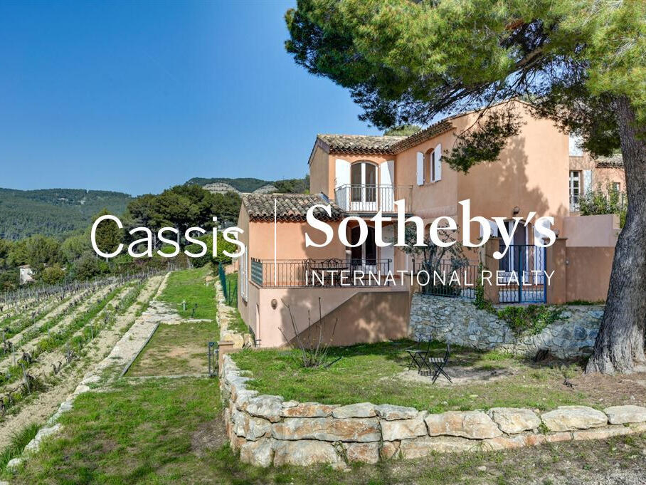 House Cassis