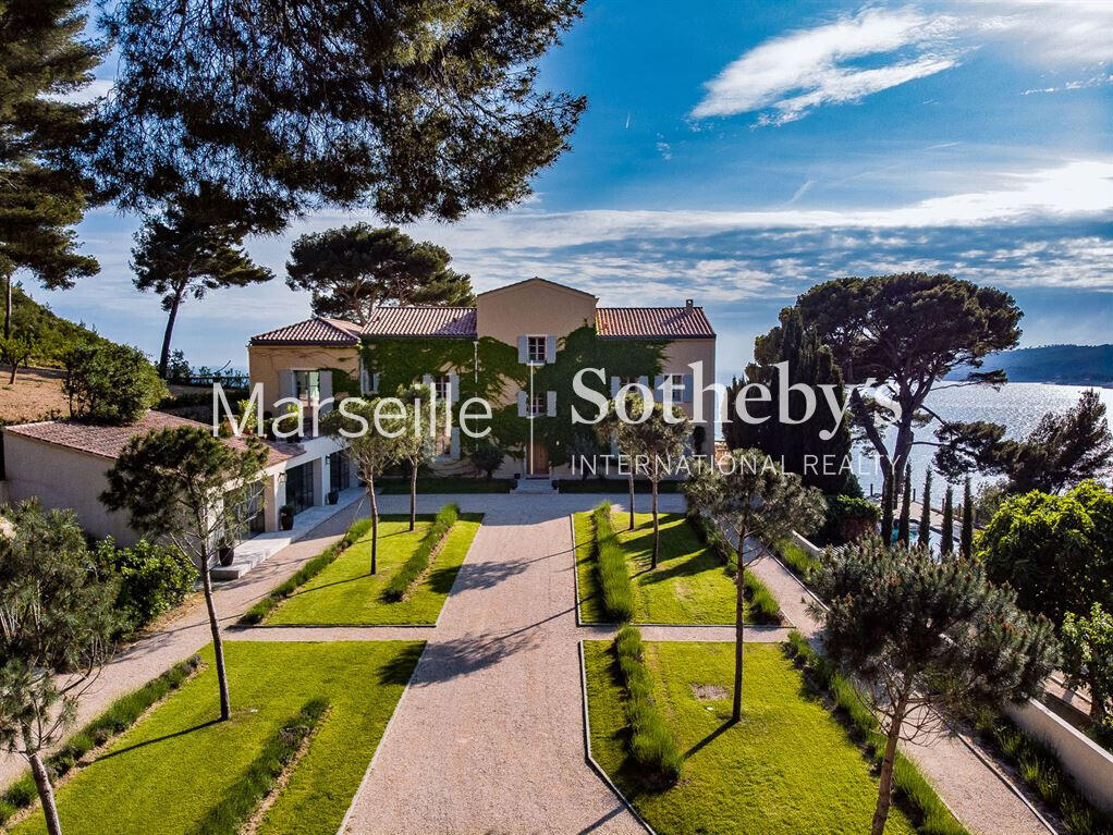 Property Cassis