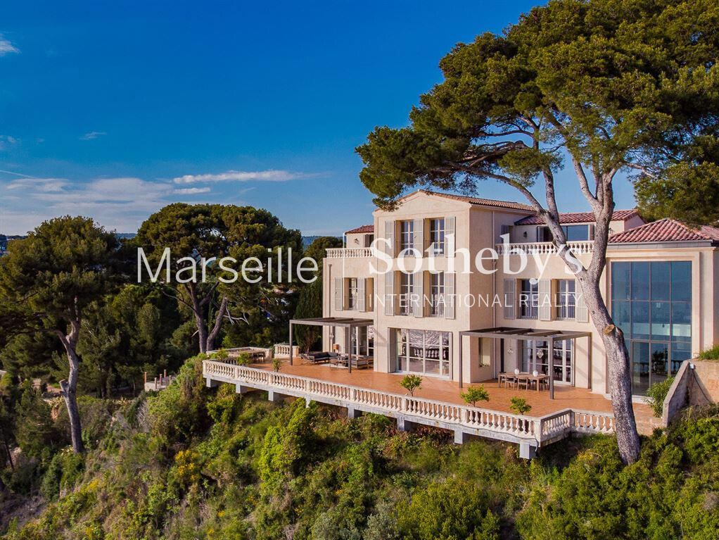 Property Cassis