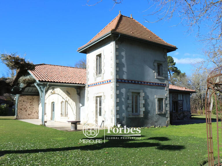 House Casteljaloux - 8 bedrooms - 480m²