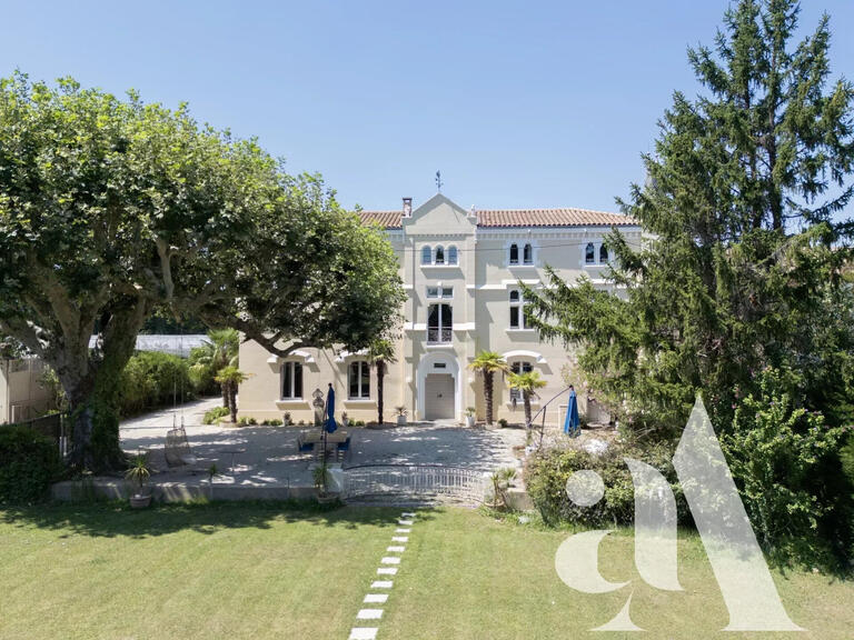 Castle Cavaillon - 5 bedrooms - 360m²