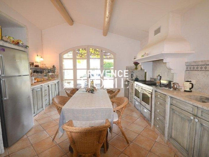 House Cavaillon - 4 bedrooms - 200m²